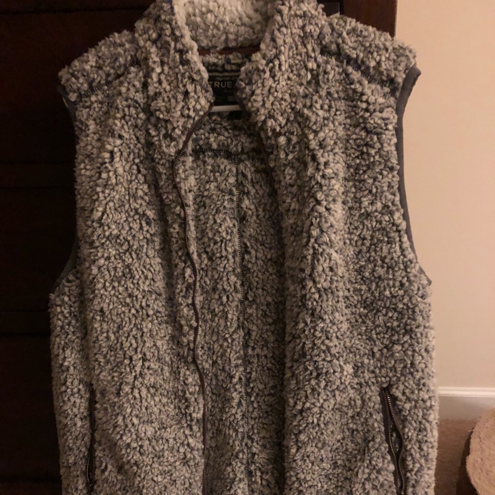 NWOT true grit gray small vest
